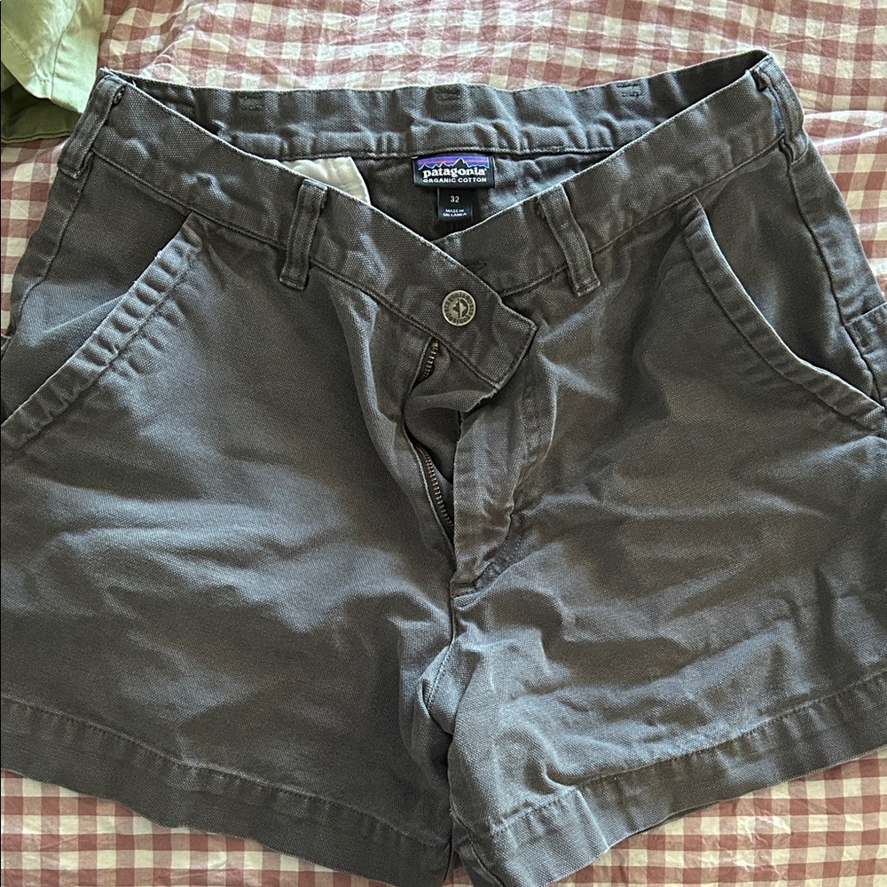 Patagonia Women's Charcoal Cargo Shorts